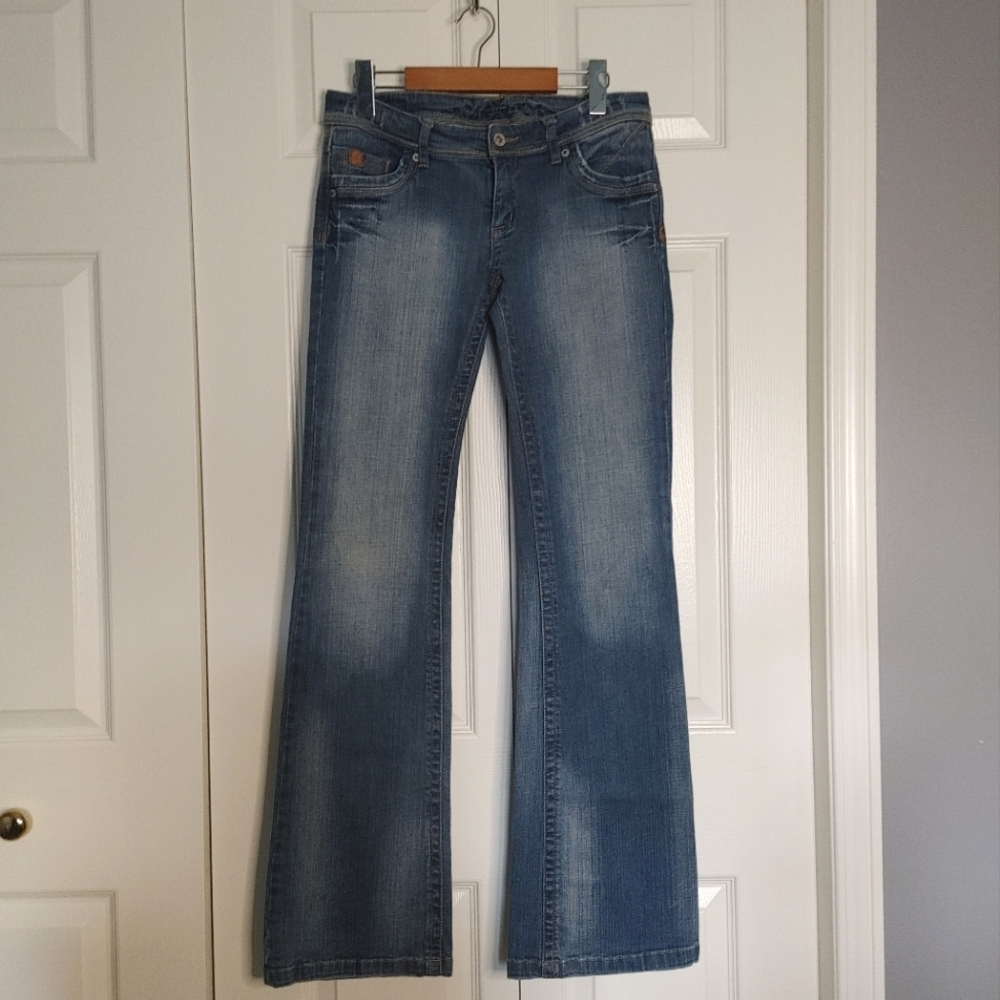 Vintage 🔄 FoxyJeans || Y2K Flare Washed Denim, Pocket Details, Size 28